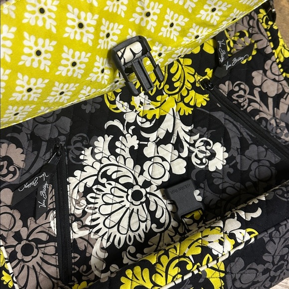 VERA BRADLEY “Baroque” (Retired 2010) Quilted Messenger Bag - Picture 2 of 6